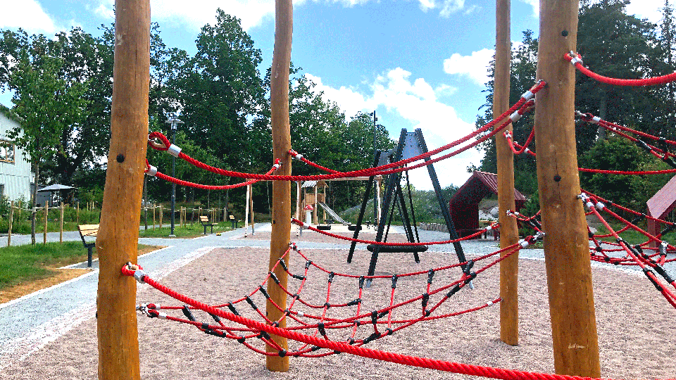 Bild på Fredborgsparkens lekplats