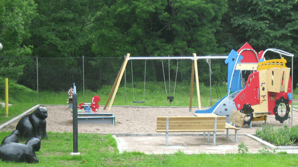 Bild på lekplats i Åkerstorp