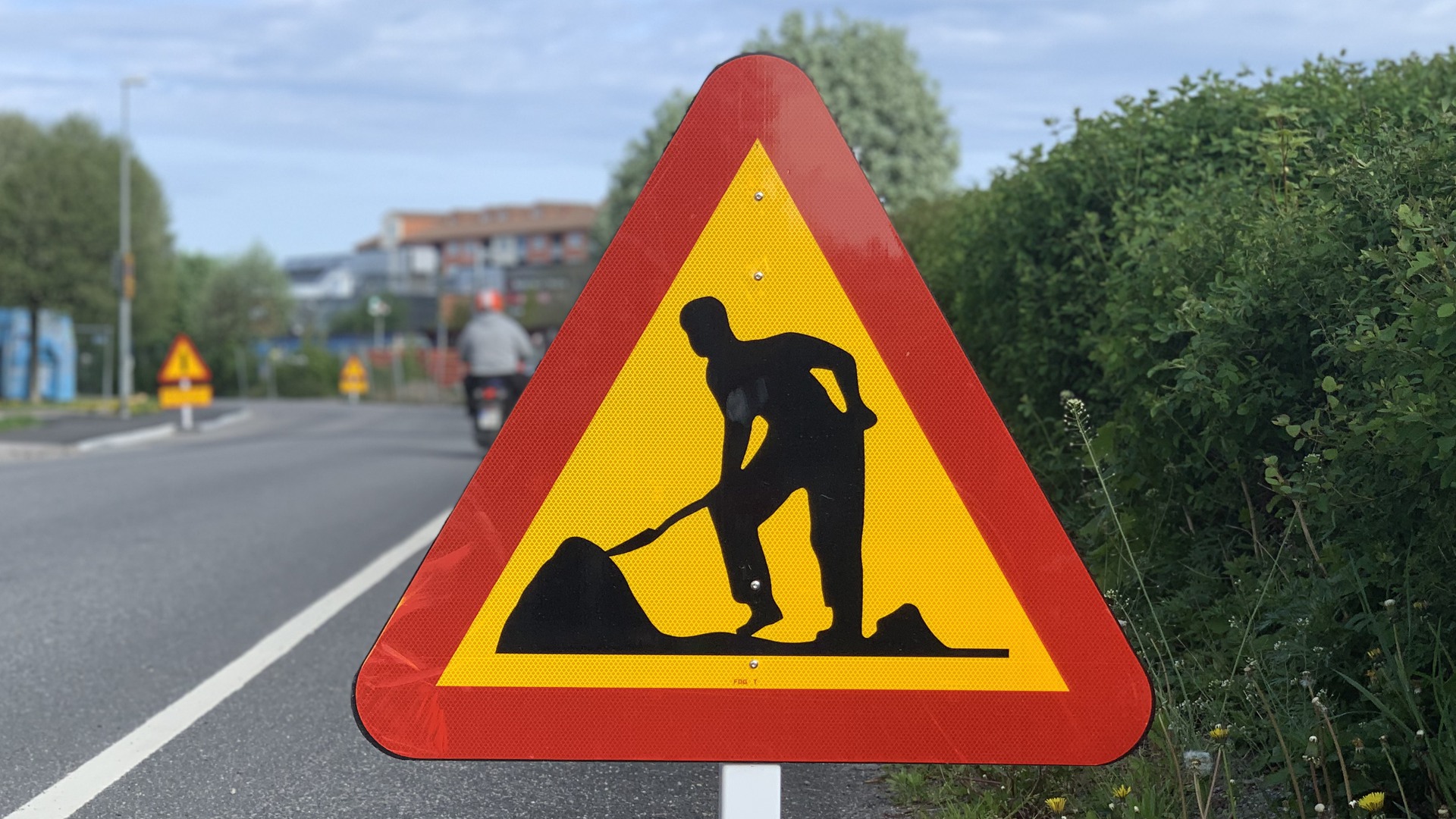 Bild på skylten "arbete pågår"