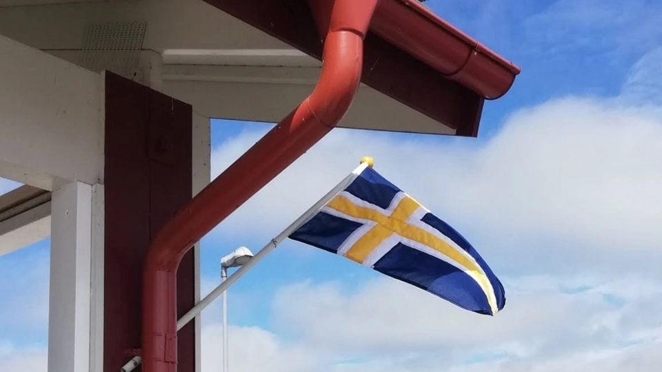 Bild på Roslagens flagga
