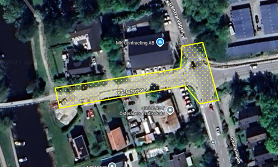 Gula markeringen i bild visar vart asfalteringen ska göras