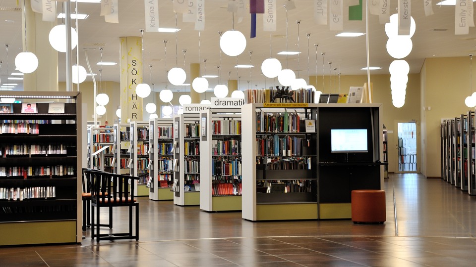 Bild inifrån Österåkers bibliotek