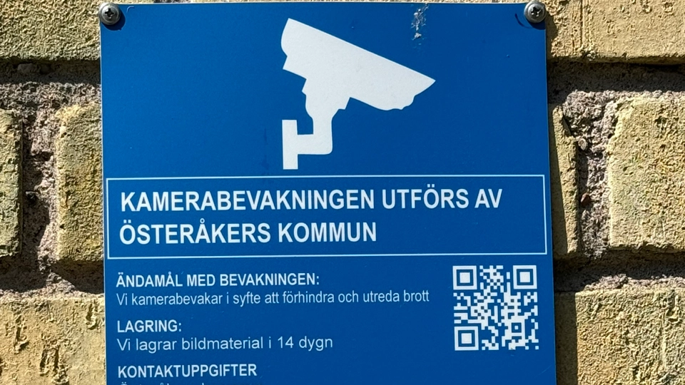 Skylt om kameraövervakning