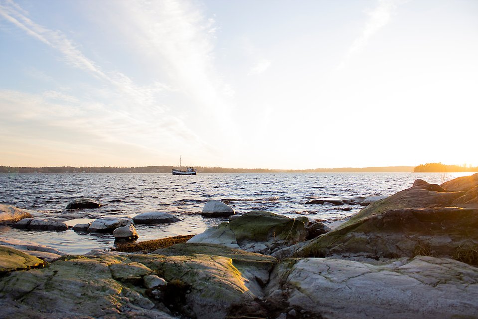 En vacker vy över Österåkers vinterskärgård. 