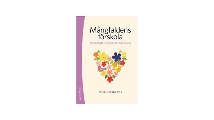 Boken Mångfaldens förskolas framsida med ett hjärta av blommor.