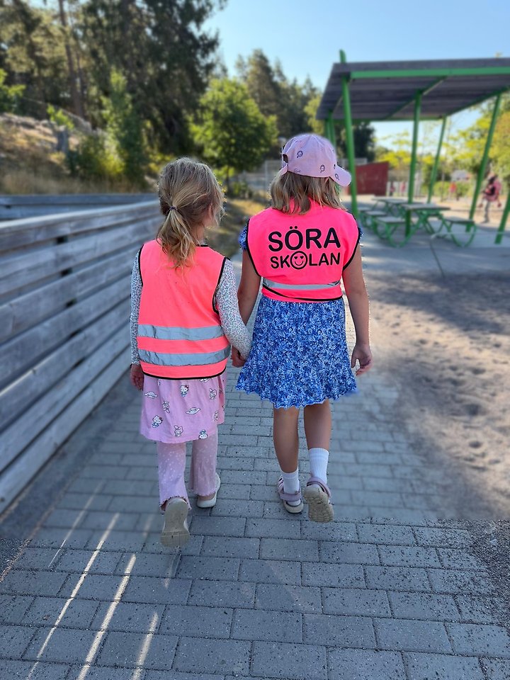 två elever